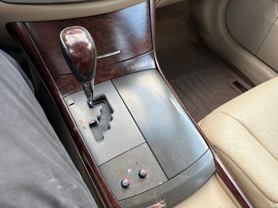 2011 Toyota AVALON Limited