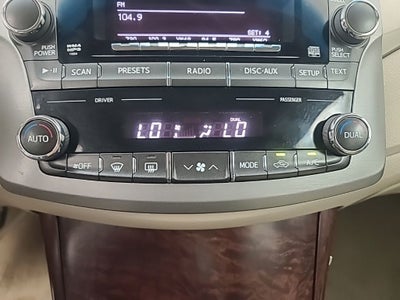 2011 Toyota AVALON Limited