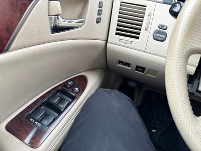 2011 Toyota AVALON Limited