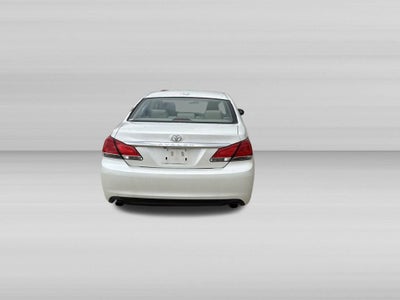 2011 Toyota AVALON Limited