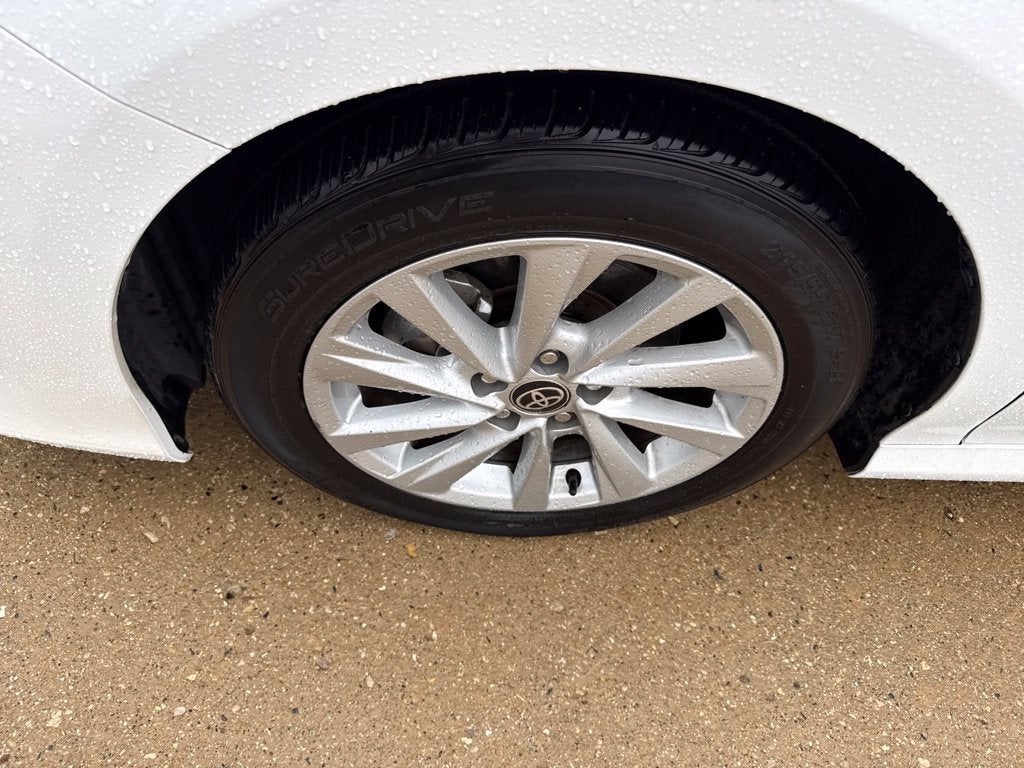 2024 Toyota Camry LE