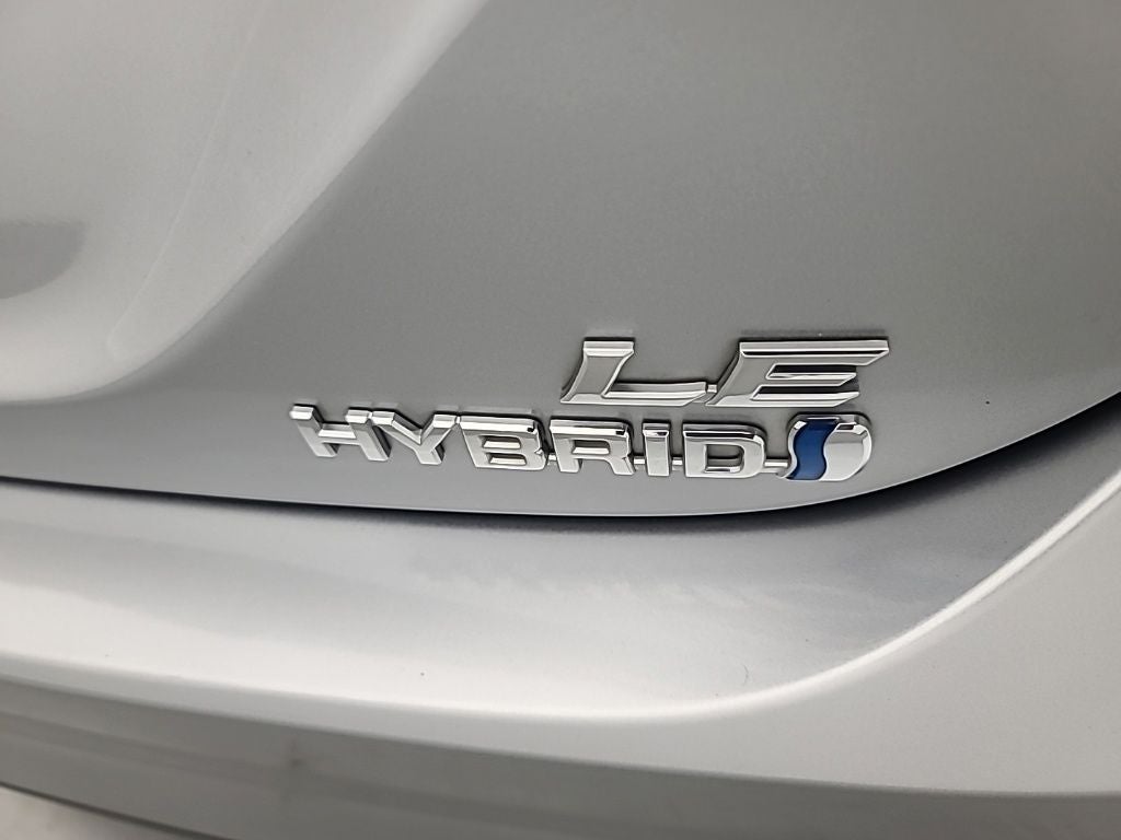 2021 Toyota Camry Hybrid LE