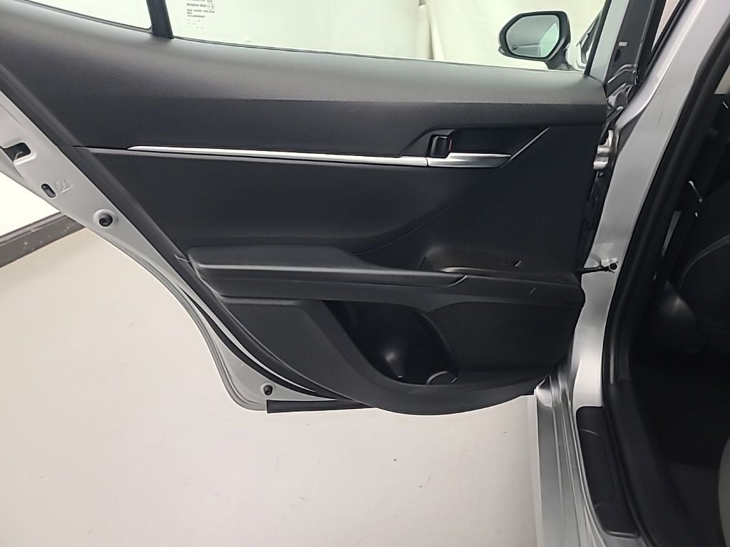 2021 Toyota Camry Hybrid LE