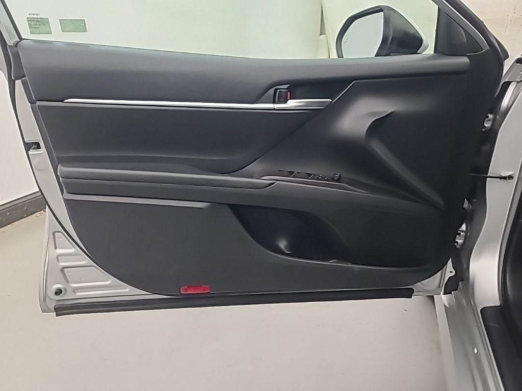 2021 Toyota Camry Hybrid LE