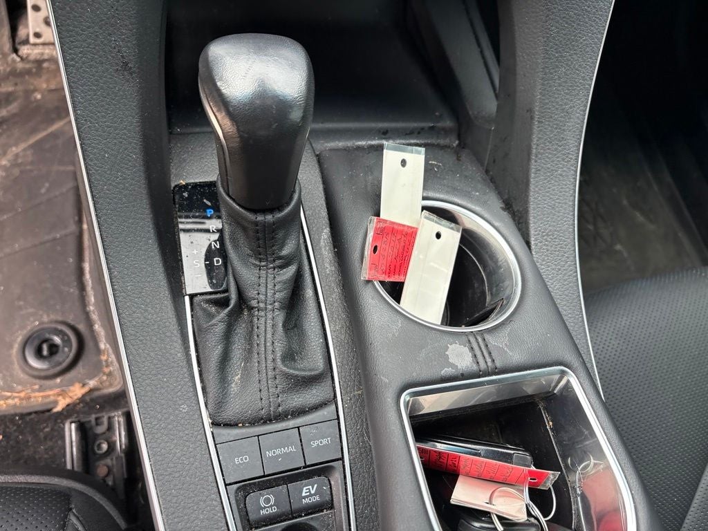 2022 Toyota Avalon Hybrid XSE