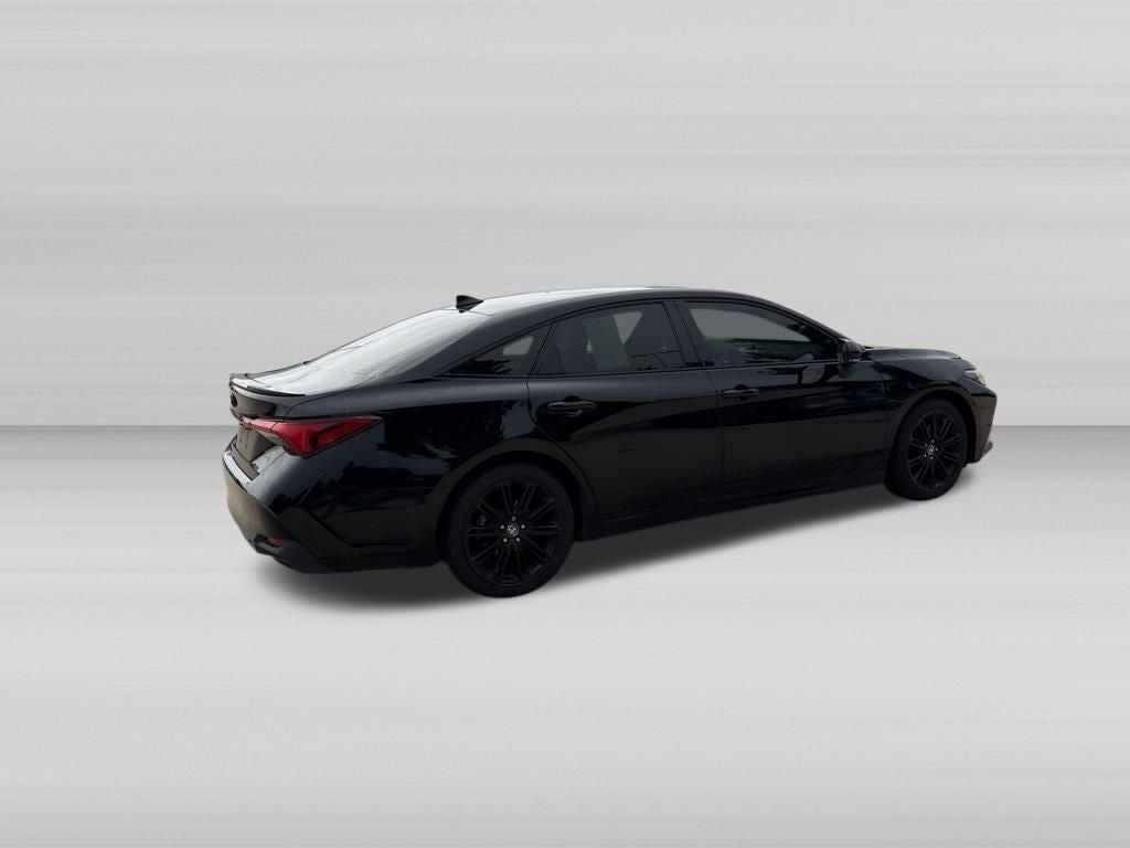 2022 Toyota Avalon Hybrid XSE