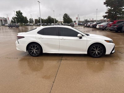 2021 Toyota Camry SE