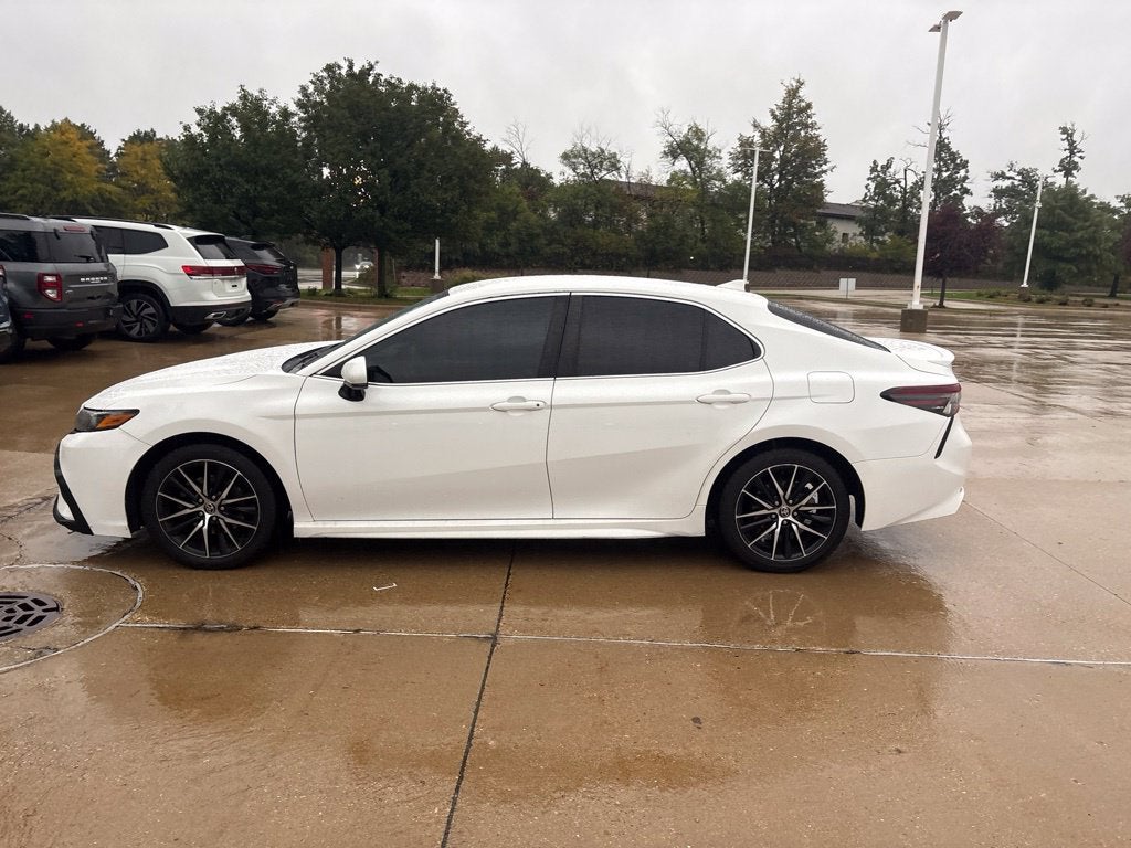 2021 Toyota Camry SE