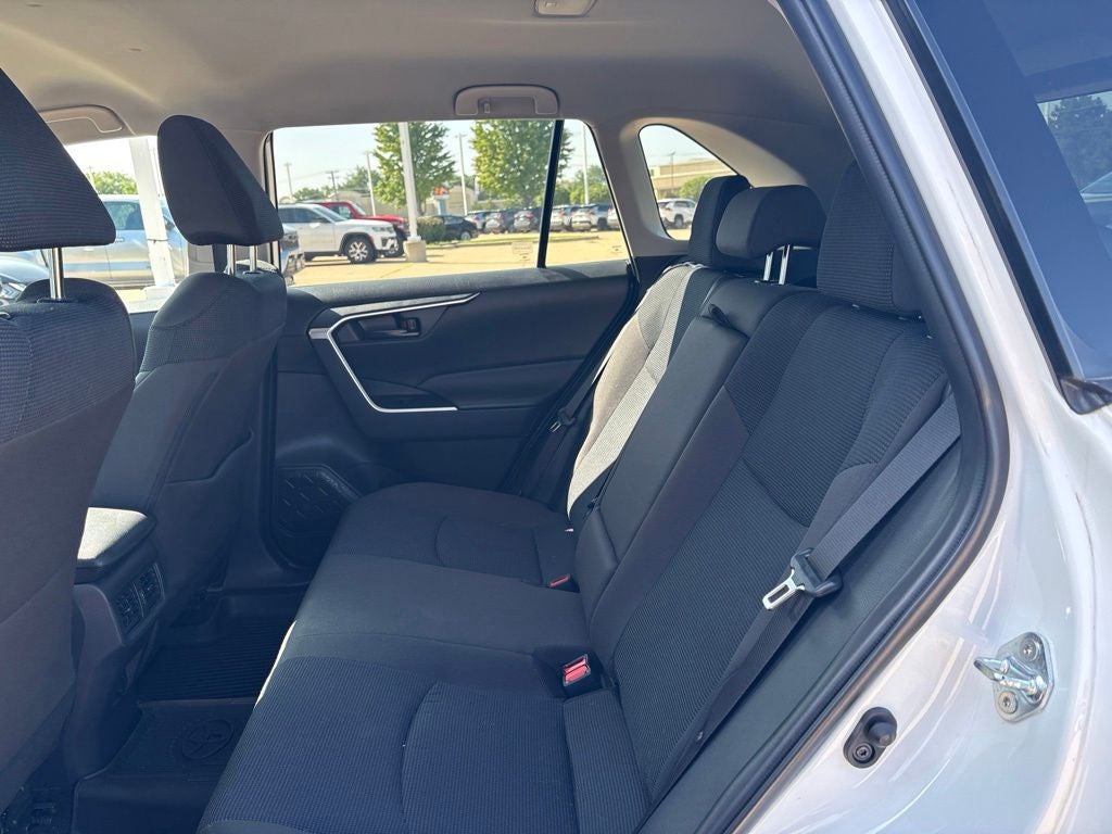 2025 Toyota RAV4 Hybrid LE