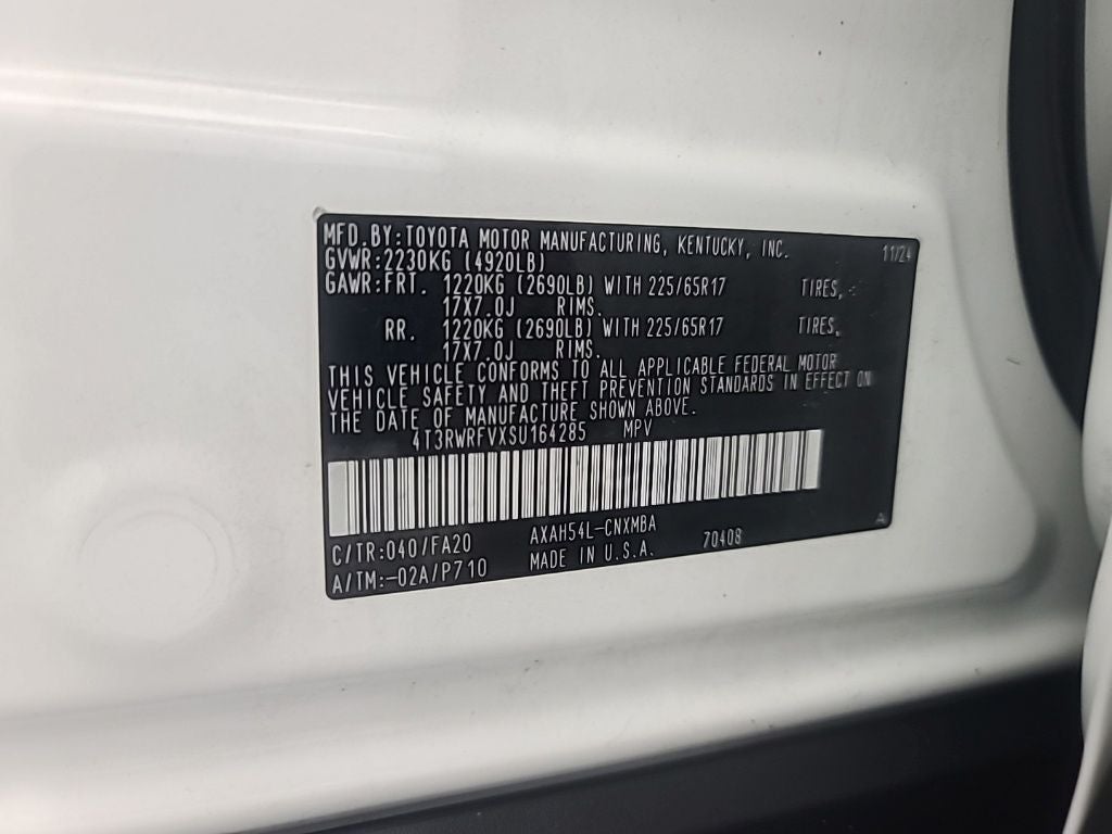 2025 Toyota RAV4 Hybrid XLE