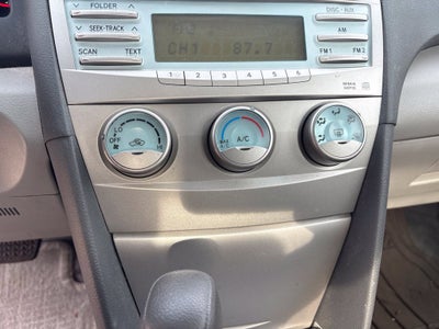 2009 Toyota CAMRY LE