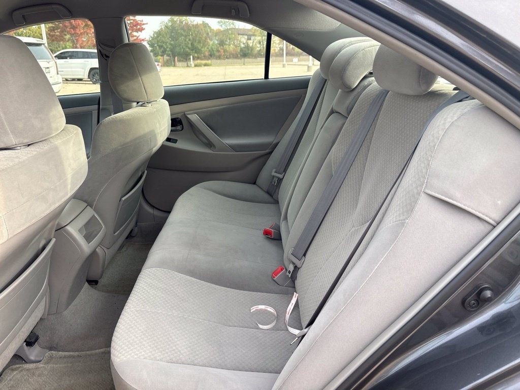 2009 Toyota CAMRY LE