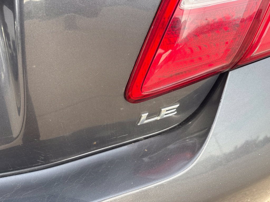 2009 Toyota CAMRY LE