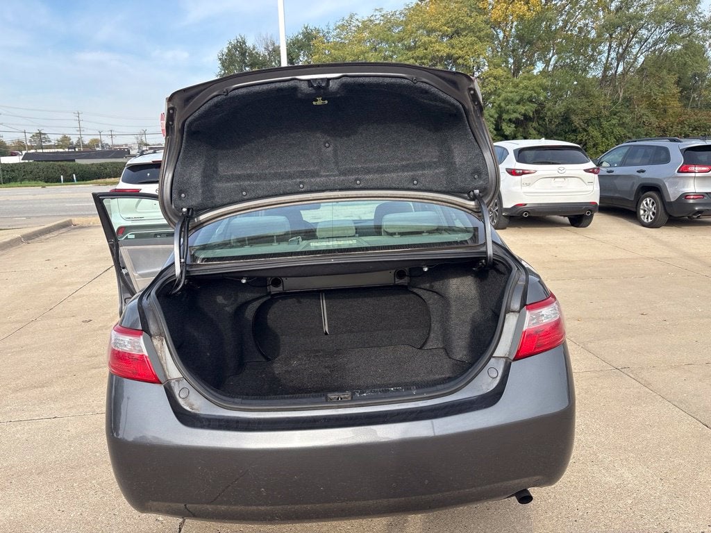 2009 Toyota CAMRY LE