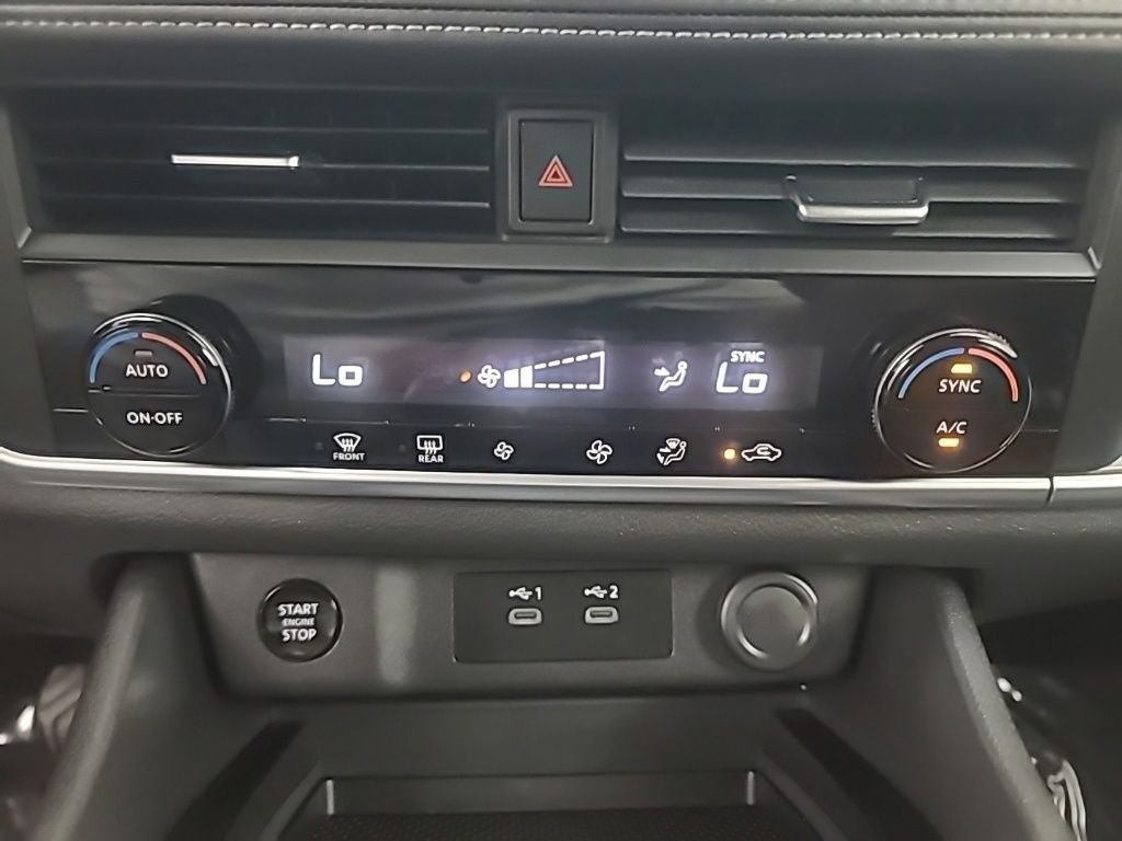 2025 Nissan Rogue SV