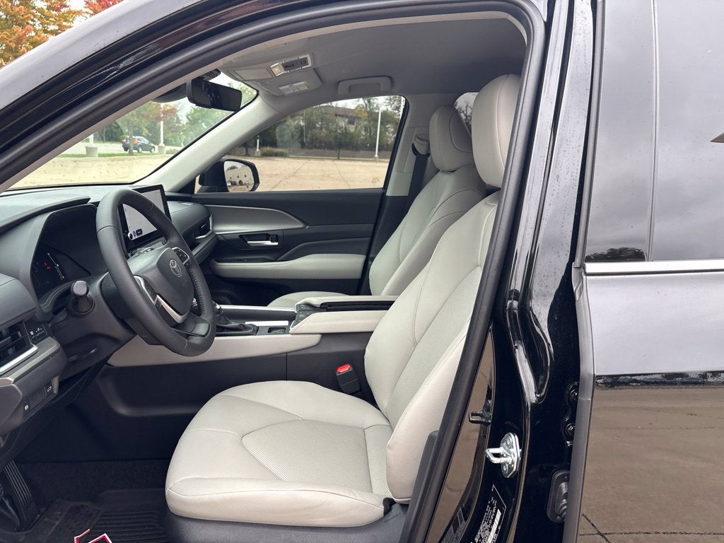 2026 Toyota Grand Highlander Hybrid XLE