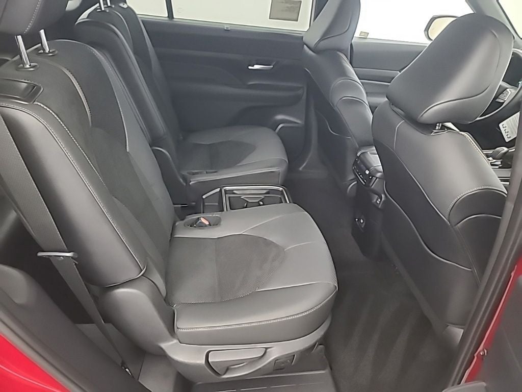 2026 Toyota Grand Highlander Limited - Photo 18