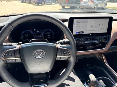 2026 Toyota Grand Highlander Hybrid MAX Platinum