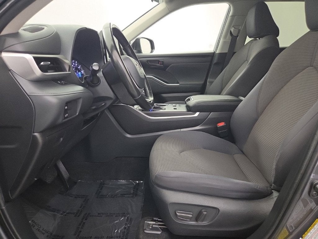 2023 Toyota Highlander Hybrid LE