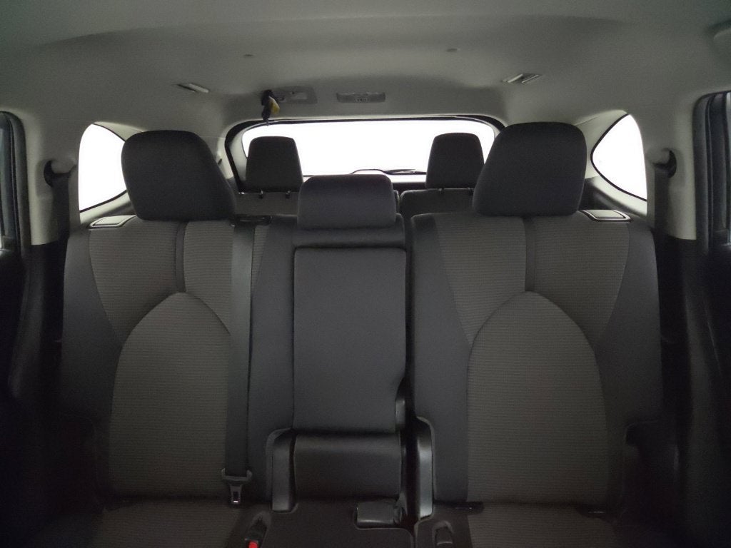2023 Toyota Highlander Hybrid LE