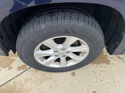 2011 Toyota HIGHLANDER SE