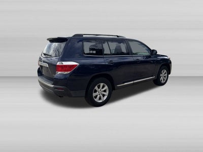2011 Toyota HIGHLANDER SE