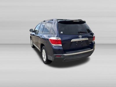 2011 Toyota HIGHLANDER SE