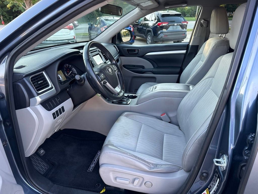 2015 Toyota Highlander LE Plus V6