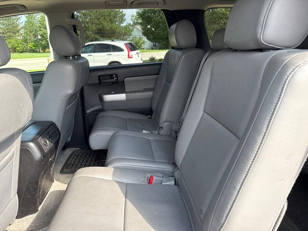 2008 Toyota SEQUOIA SR5 5.7L