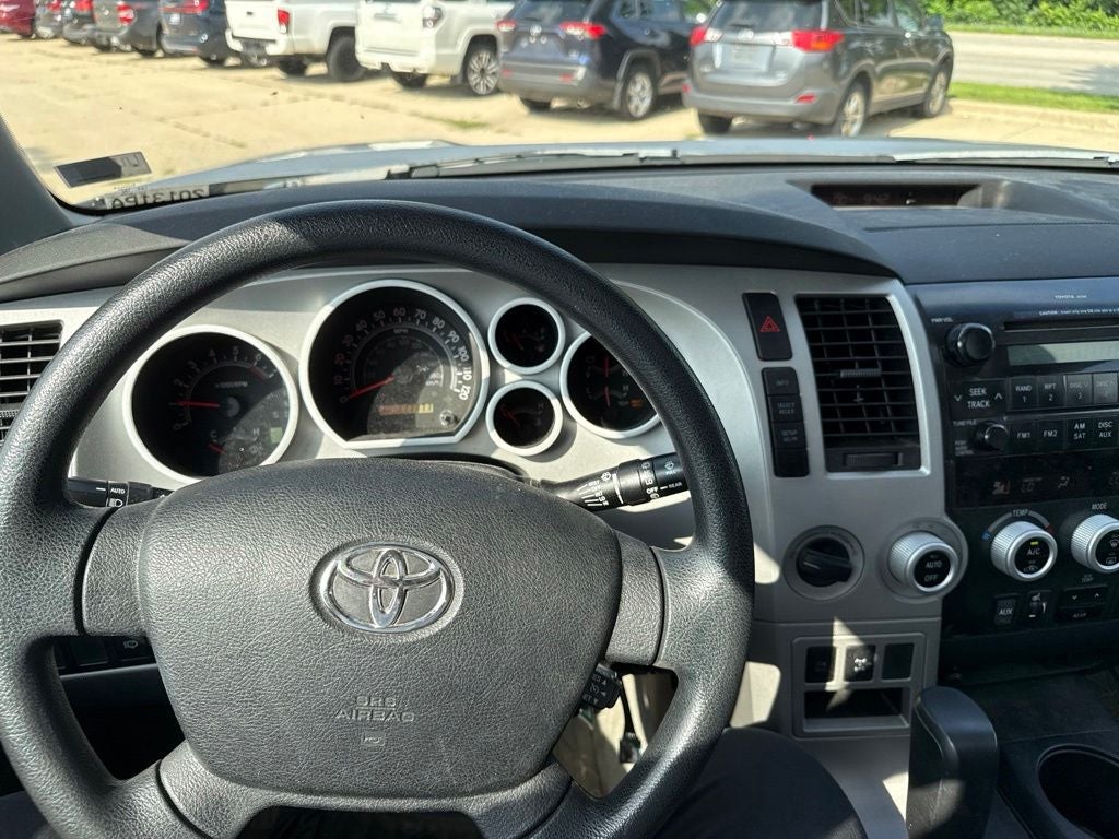 2008 Toyota SEQUOIA SR5 5.7L