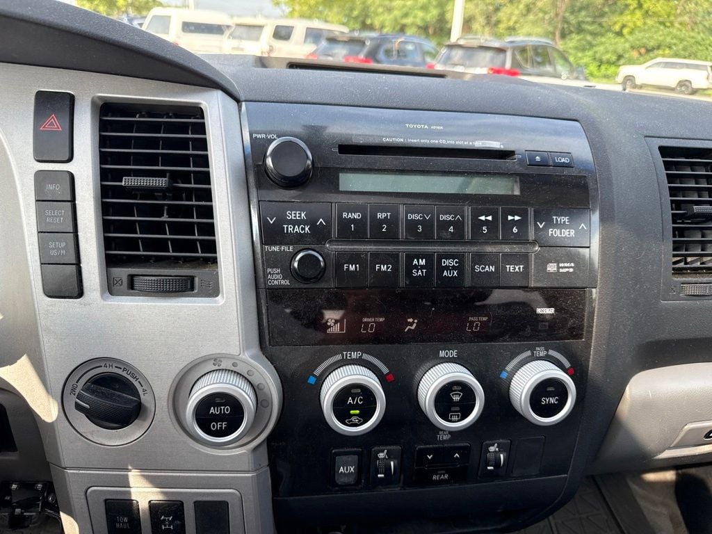 2008 Toyota SEQUOIA SR5 5.7L