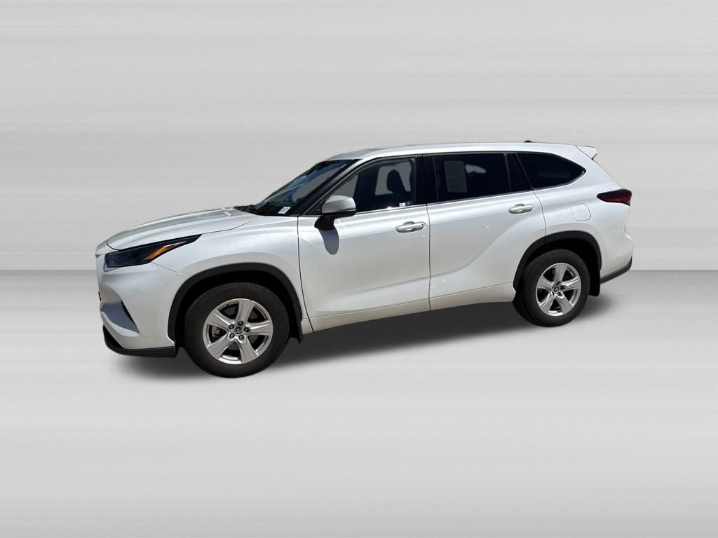2022 Toyota Highlander LE