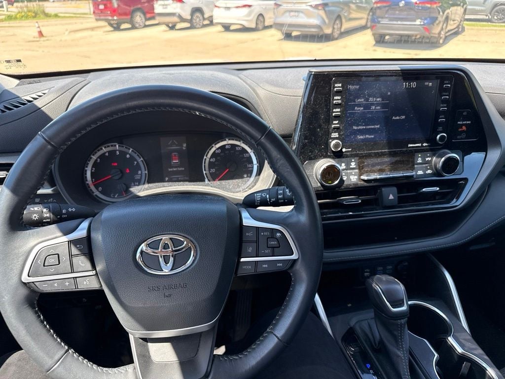 2022 Toyota Highlander LE