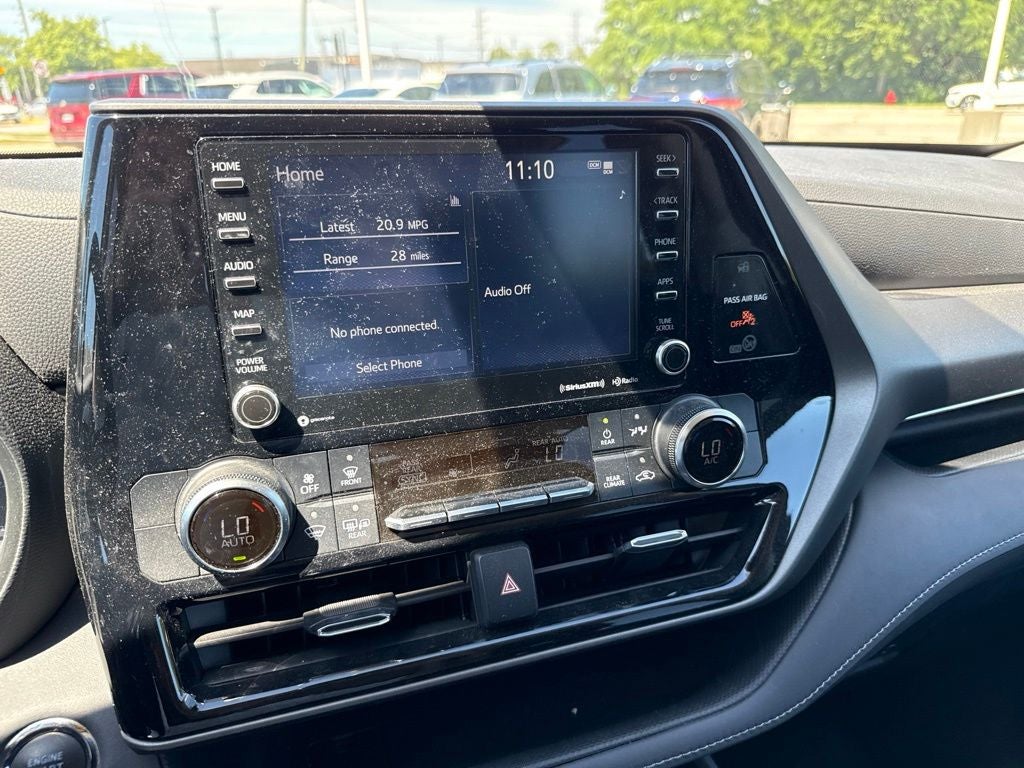 2022 Toyota Highlander LE