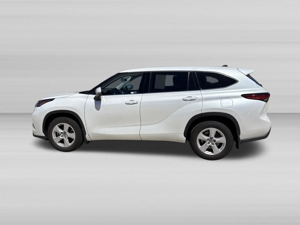 2022 Toyota Highlander LE
