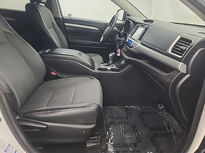 2017 Toyota HIGHLANDER LE Plus