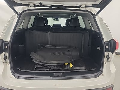 2017 Toyota HIGHLANDER LE Plus