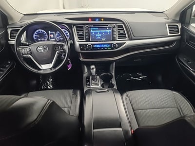2017 Toyota HIGHLANDER LE Plus