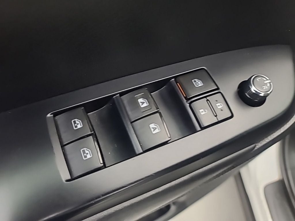 2017 Toyota HIGHLANDER LE Plus