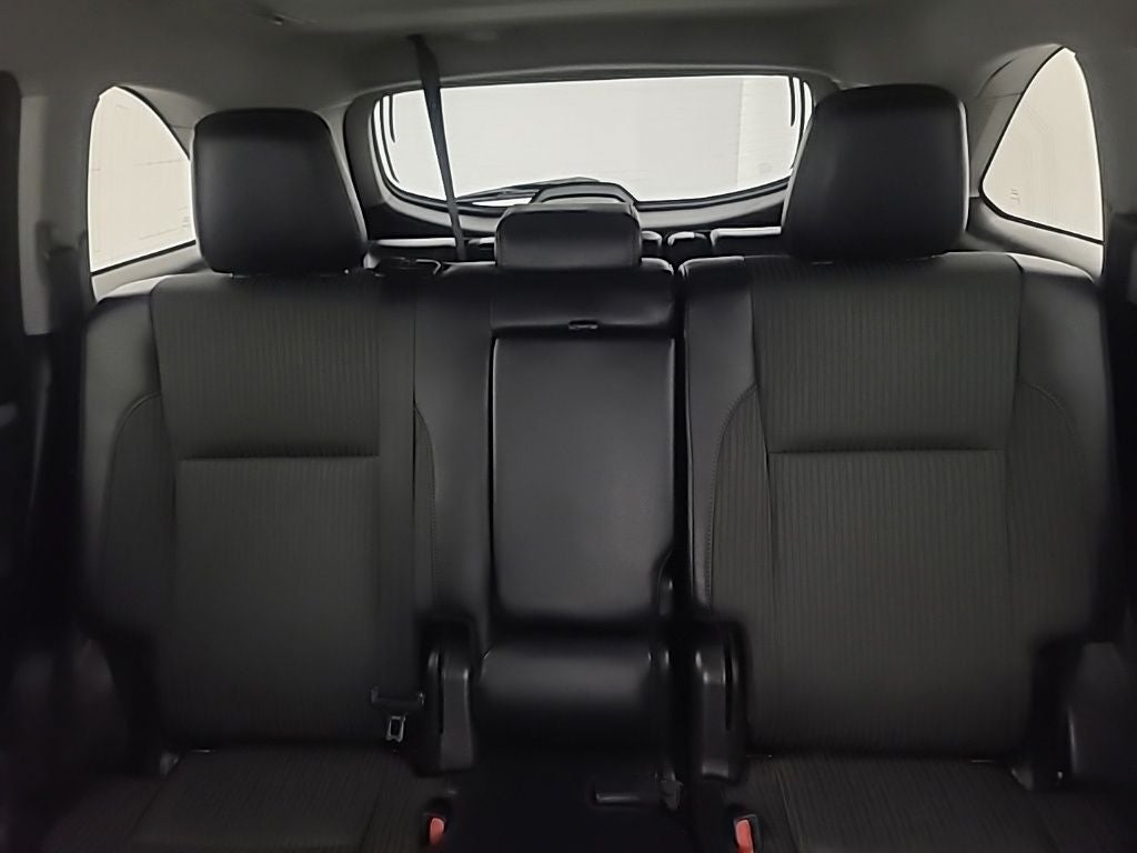 2017 Toyota HIGHLANDER LE Plus
