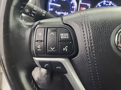 2017 Toyota HIGHLANDER LE Plus