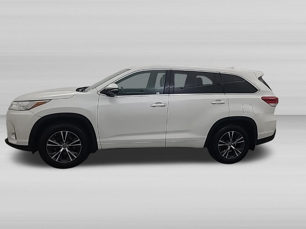 2017 Toyota HIGHLANDER LE Plus