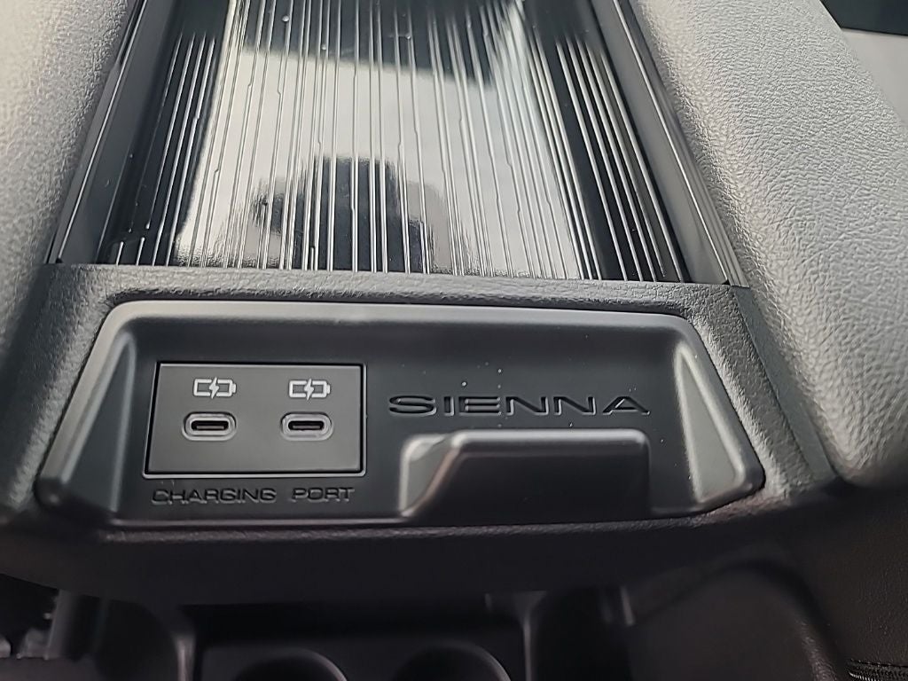 2026 Toyota Sienna Woodland Edition 7 Passenger