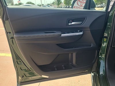 2026 Toyota Sienna Woodland Edition 7 Passenger