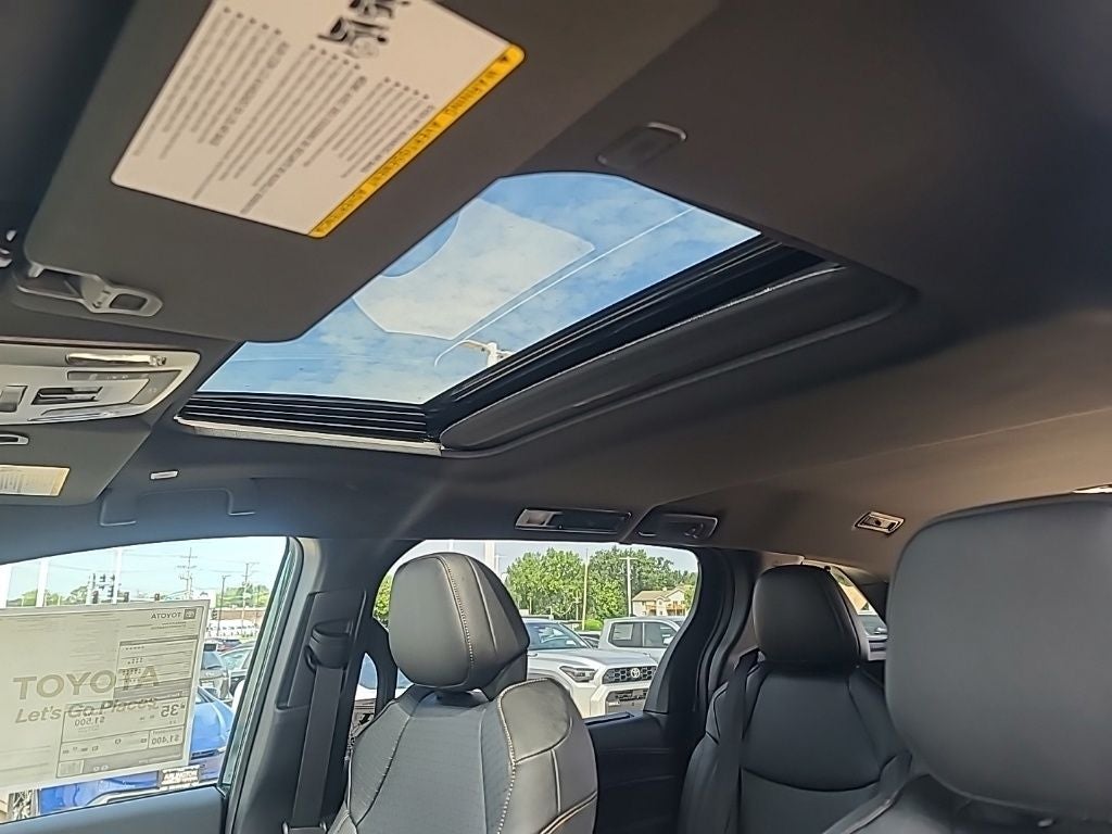 2026 Toyota Sienna Woodland Edition 7 Passenger