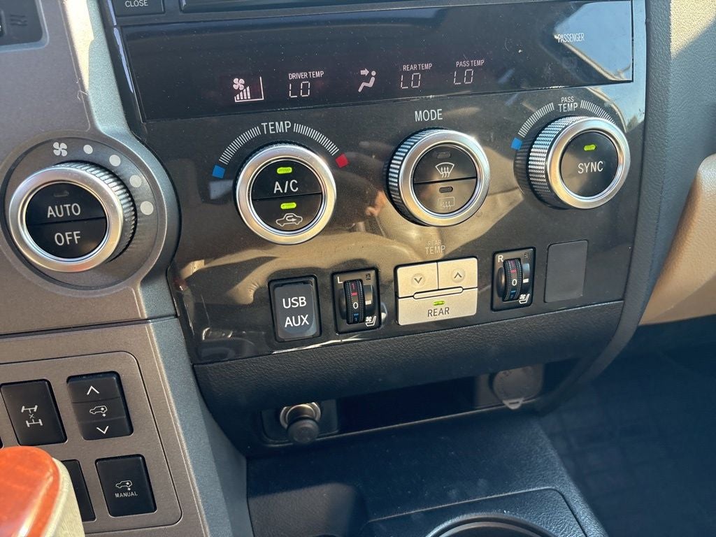 2012 Toyota SEQUOIA Platinum