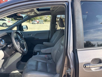 2019 Toyota Sienna XLE AWD 7 Passenger