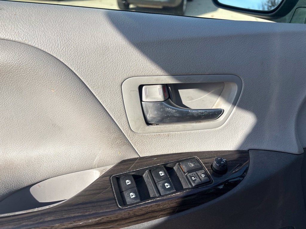 2019 Toyota Sienna XLE AWD 7 Passenger