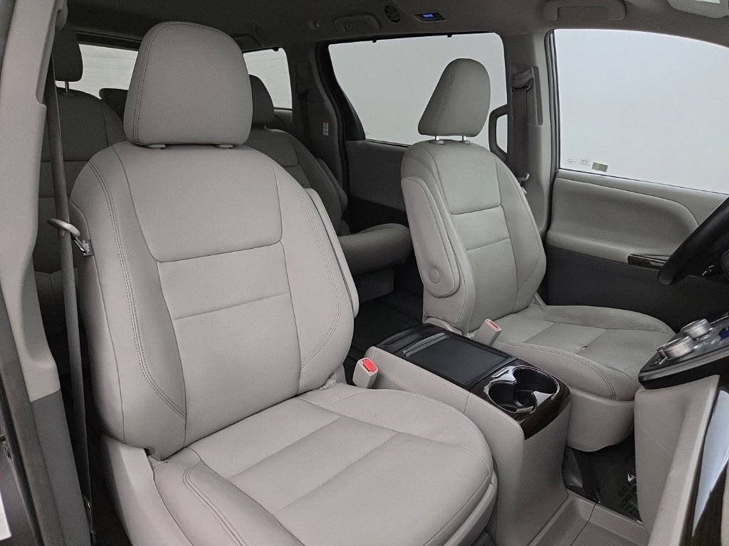 2019 Toyota Sienna XLE AWD 7 Passenger