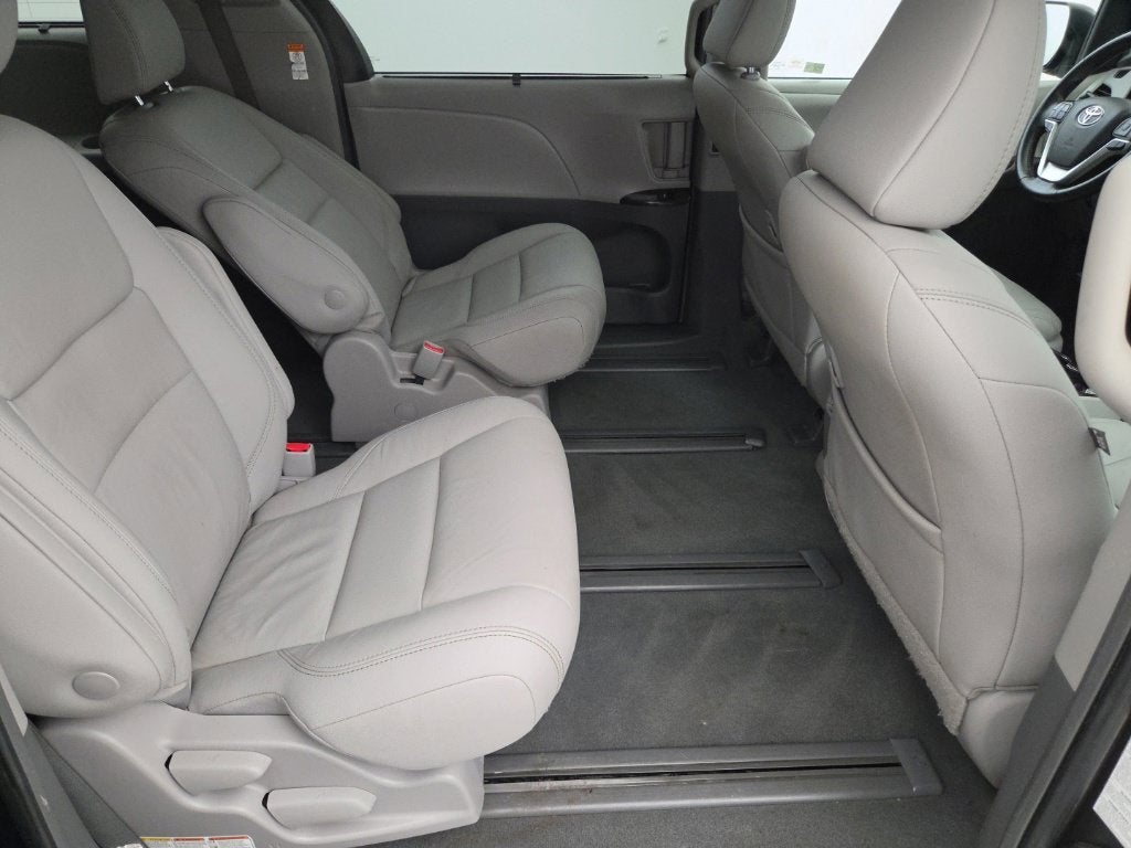 2019 Toyota Sienna XLE AWD 7 Passenger